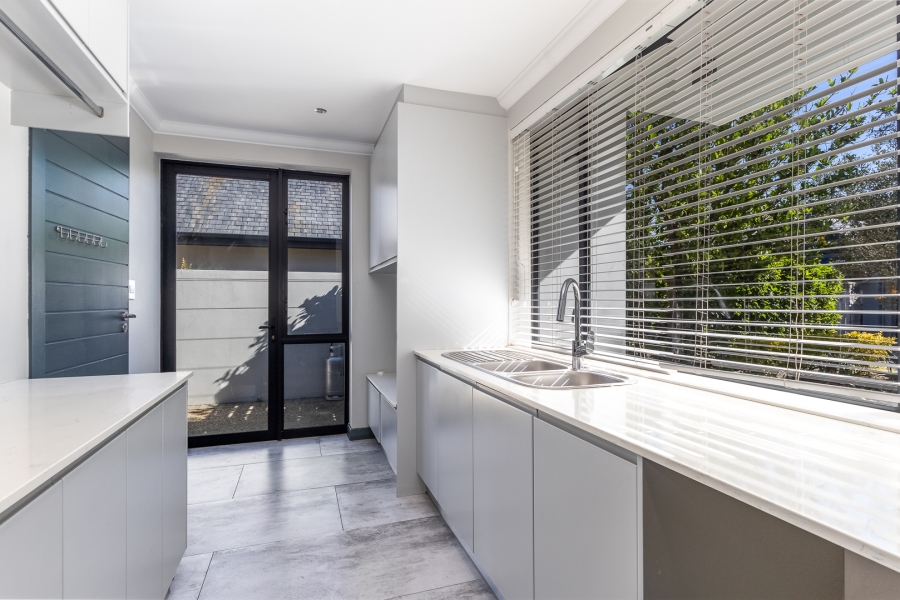 To Let 3 Bedroom Property for Rent in Pearl Valley at Val de Vie Western Cape